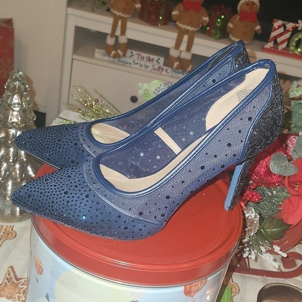 BCBGeneration High Heels - Picture 3 of 6